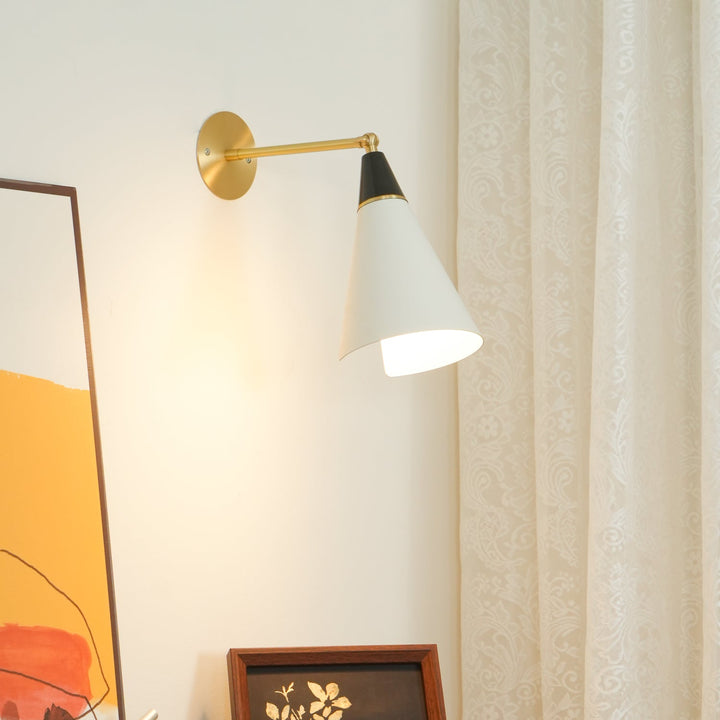 Lampa ścienna Petite Magari