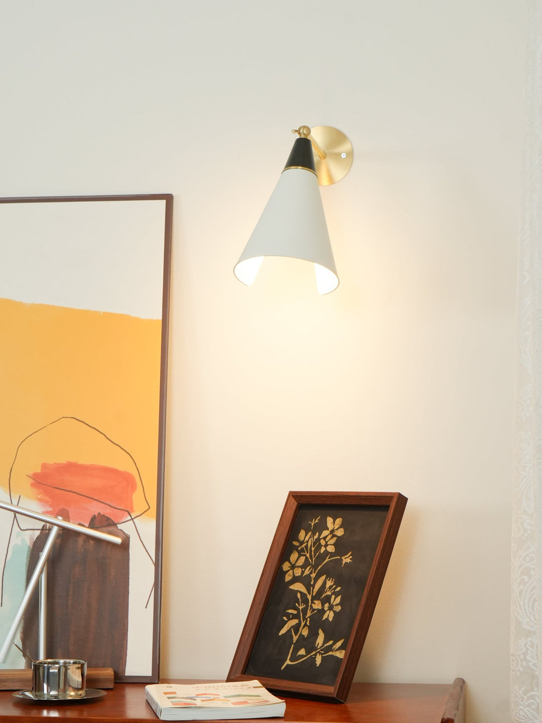 Lampa ścienna Petite Magari