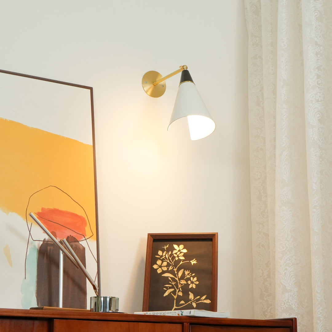 Lampa ścienna Petite Magari