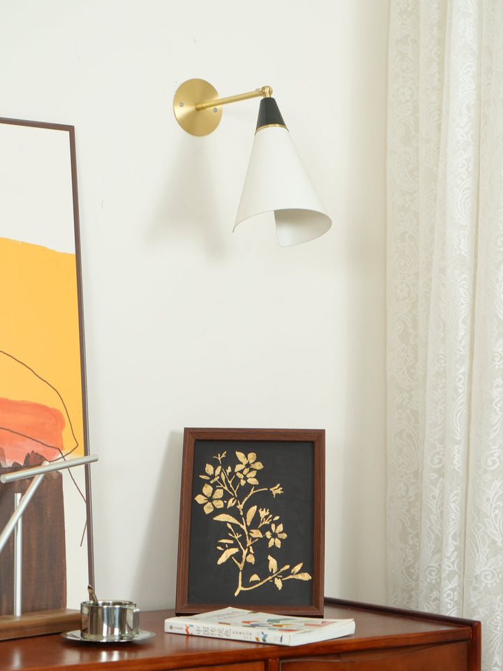 Lampa ścienna Petite Magari