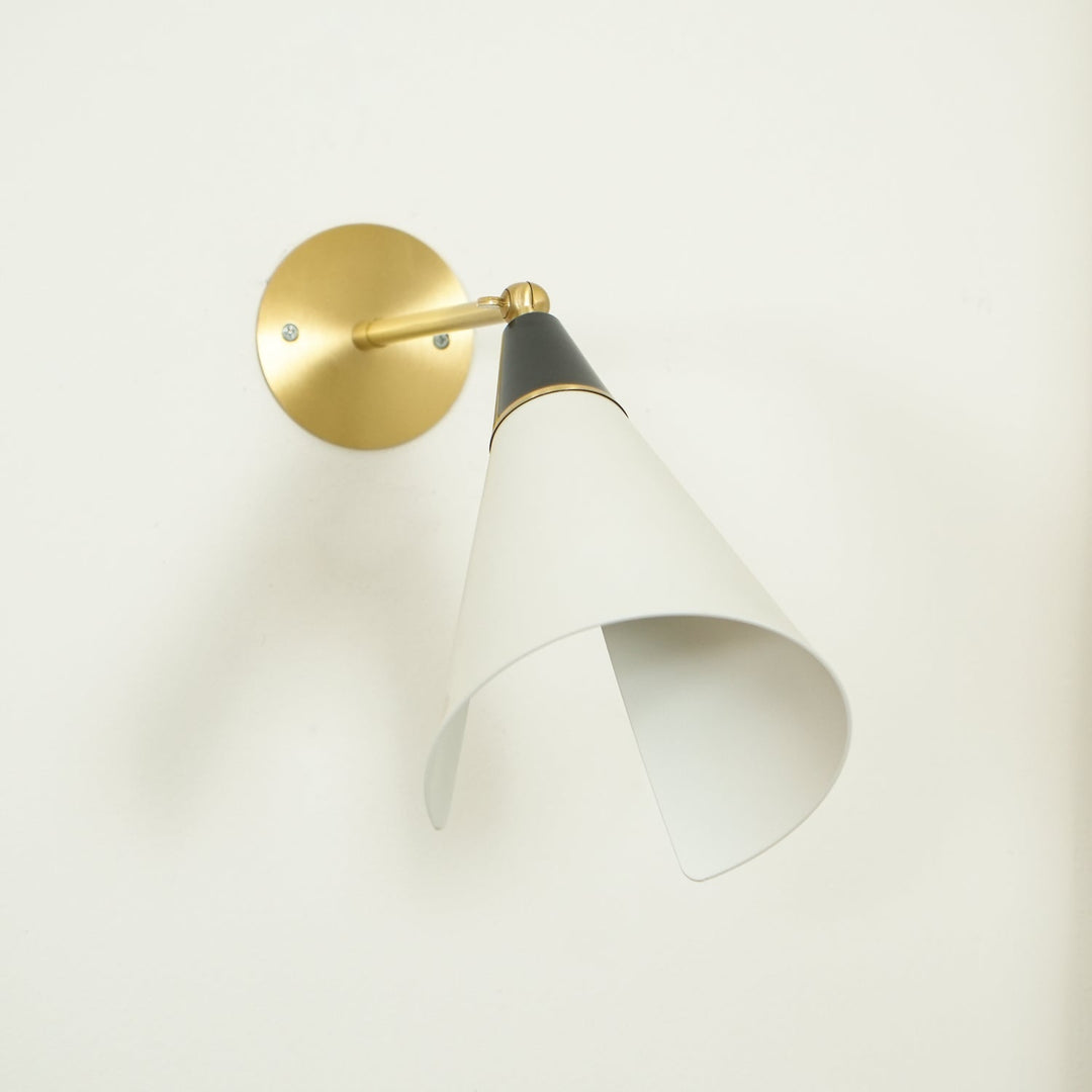 Lampa ścienna Petite Magari
