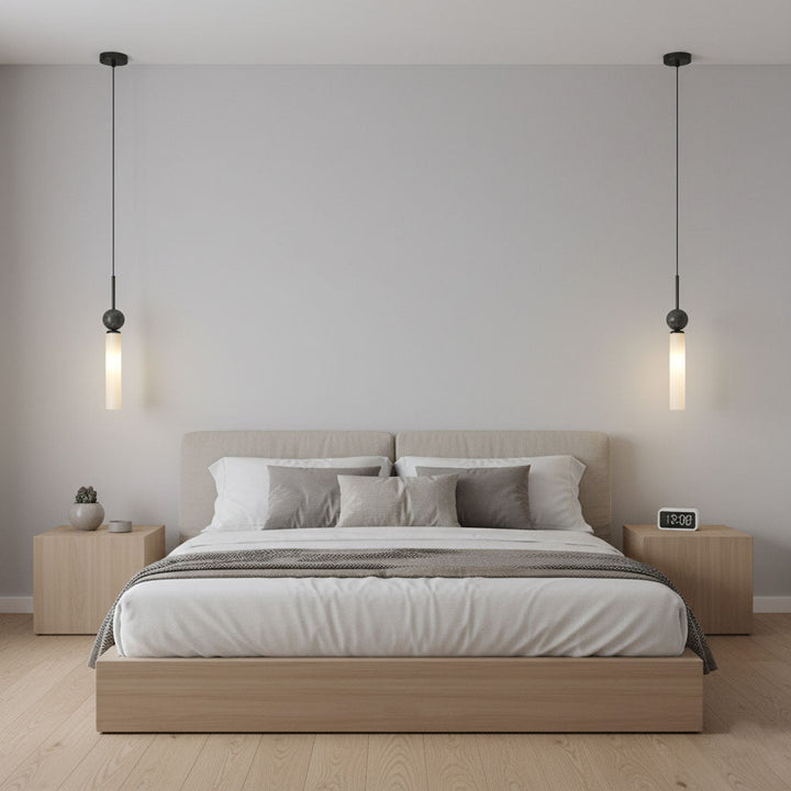 Lampa wisząca z marmuru w pionie