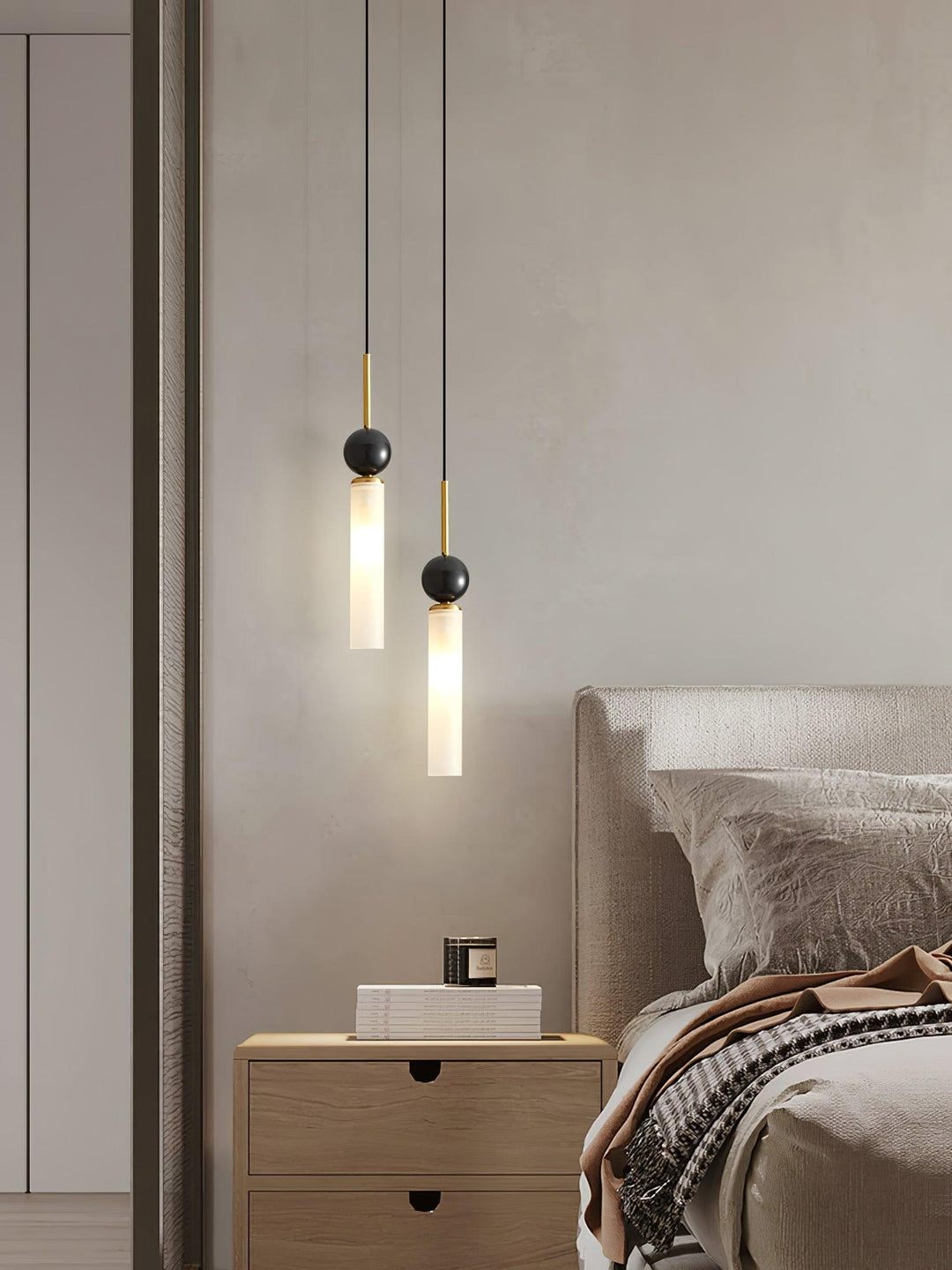 Lampa wisząca z marmuru w pionie