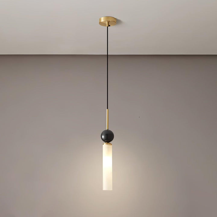 Lampa wisząca z marmuru w pionie