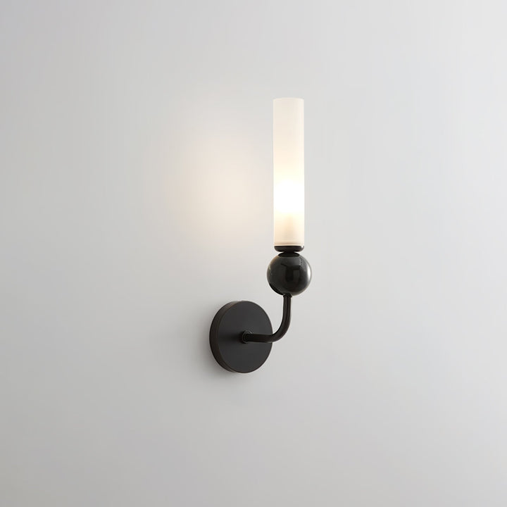 Lampa ścienna w pionie z marmuru