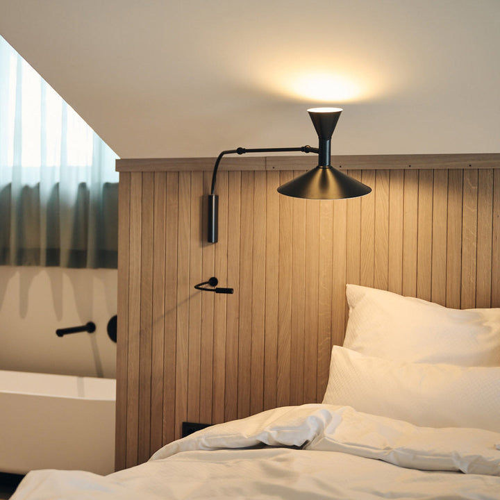 Lampa ścienna Marseille z wtyczką