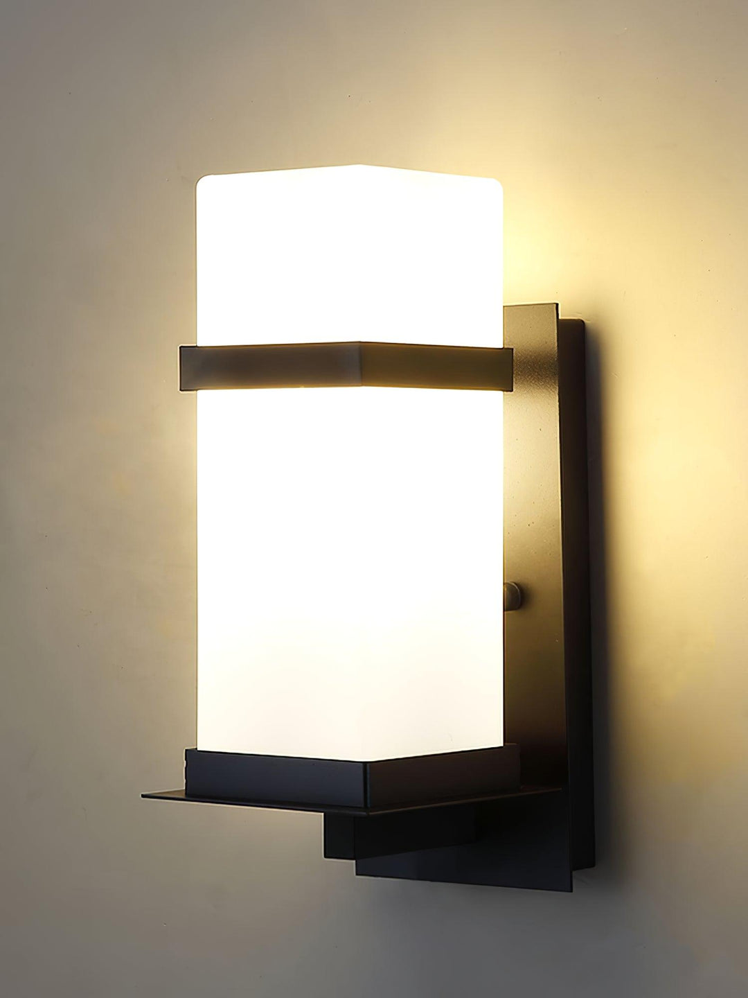 Lampa Ścienna Mcdade na Zewnątrz
