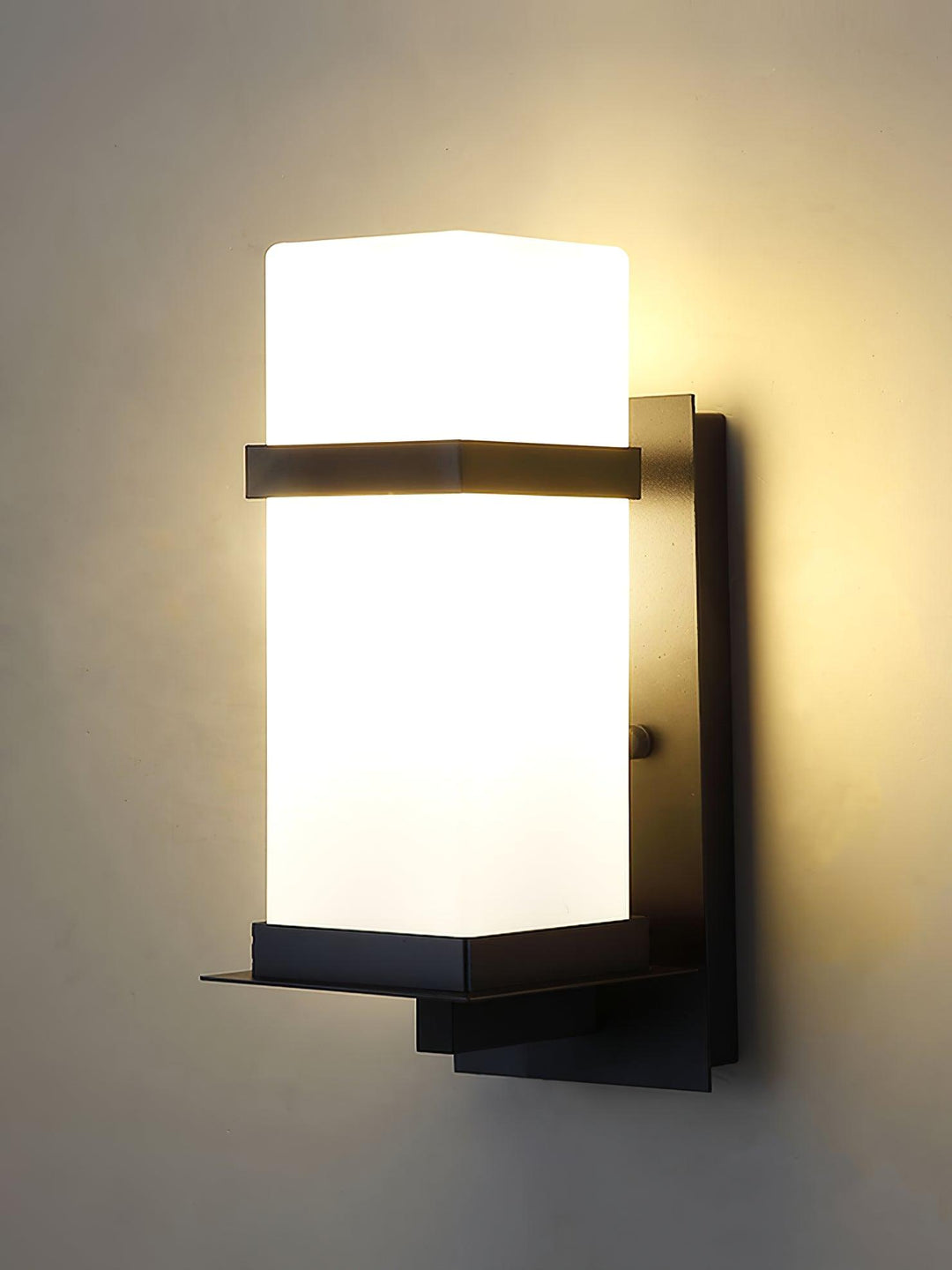 Lampa Ścienna Mcdade na Zewnątrz
