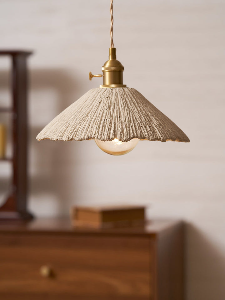 Lampa wisząca z mikrocementu