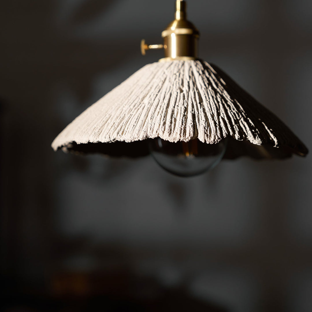Lampa wisząca z mikrocementu