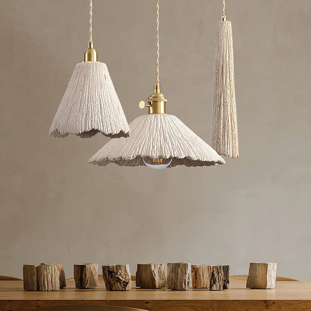 Lampa wisząca z mikrocementu