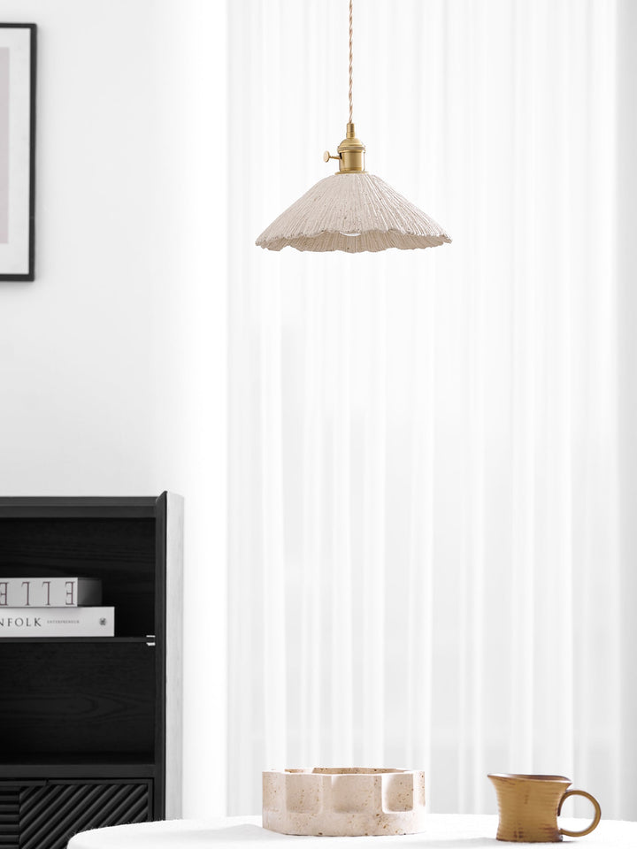 Lampa wisząca z mikrocementu