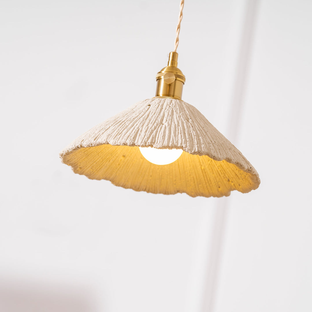 Lampa wisząca z mikrocementu