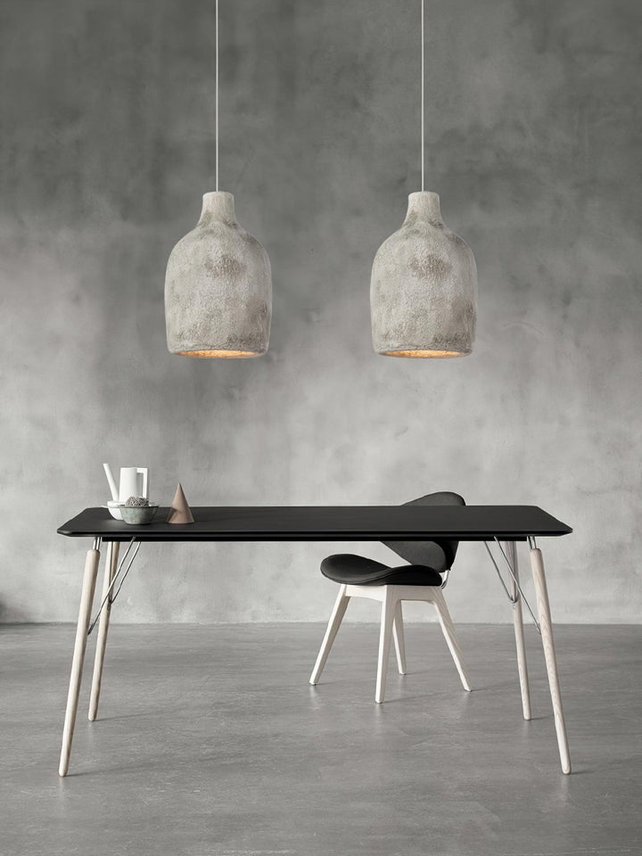 Lampa wisząca w kształcie puszki mleka