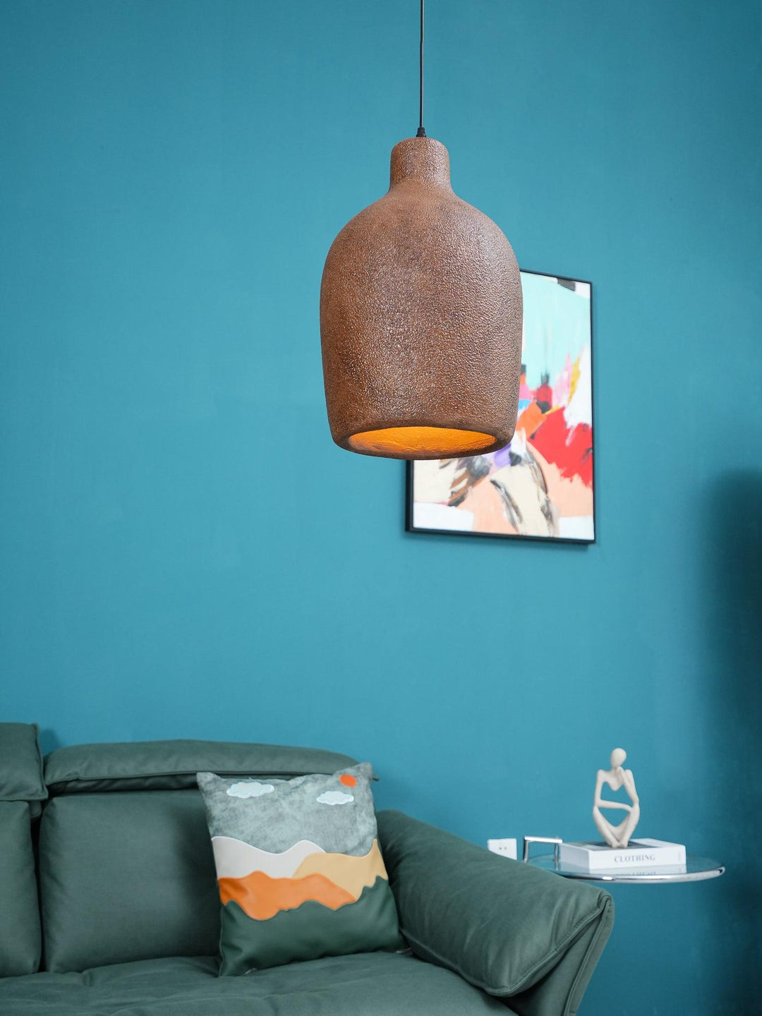 Lampa wisząca w kształcie puszki mleka
