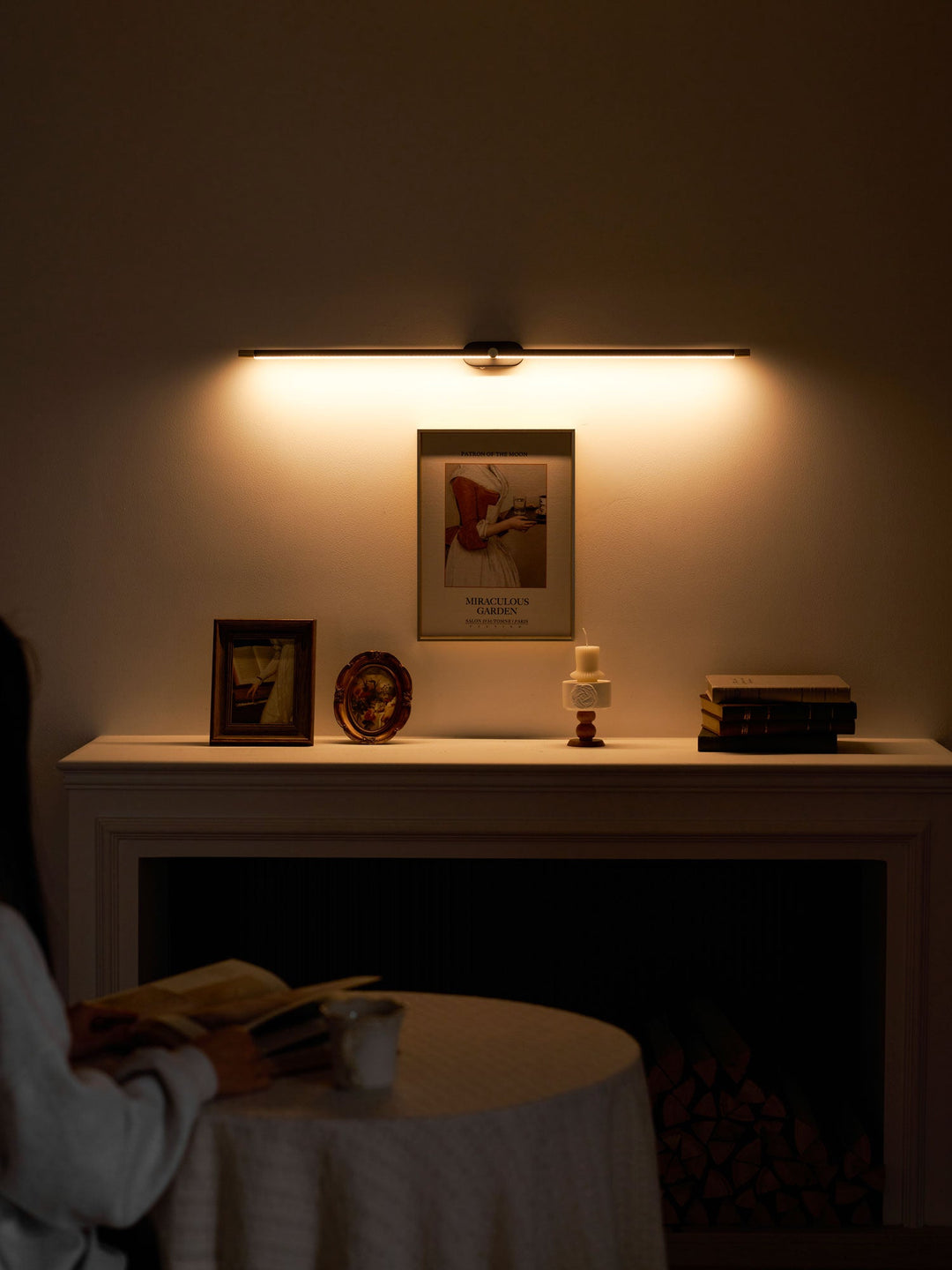 Minimalistyczna Liniowa Lampa Ścienna na Akumulator