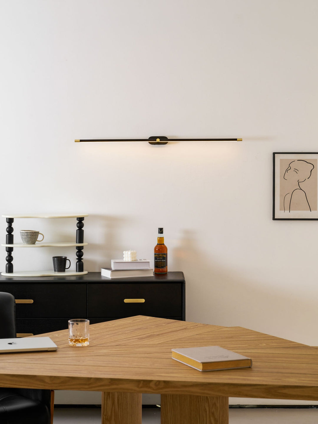 Minimalistyczna Liniowa Lampa Ścienna na Akumulator