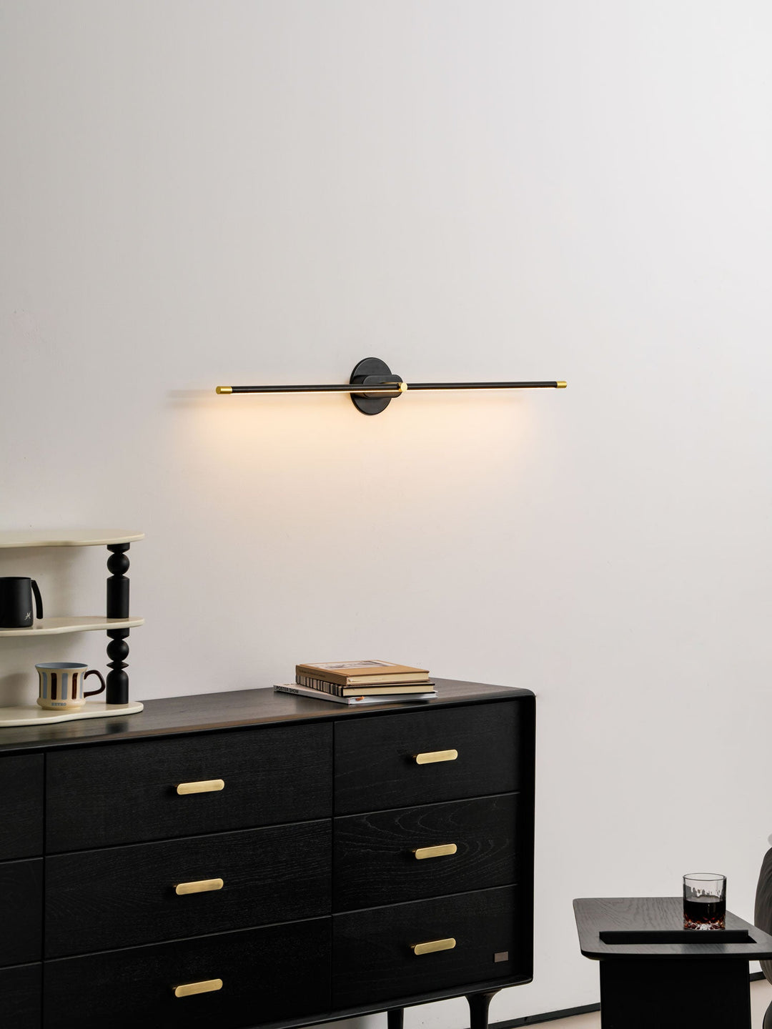 Minimalistyczna Lampa Ścienna Linear