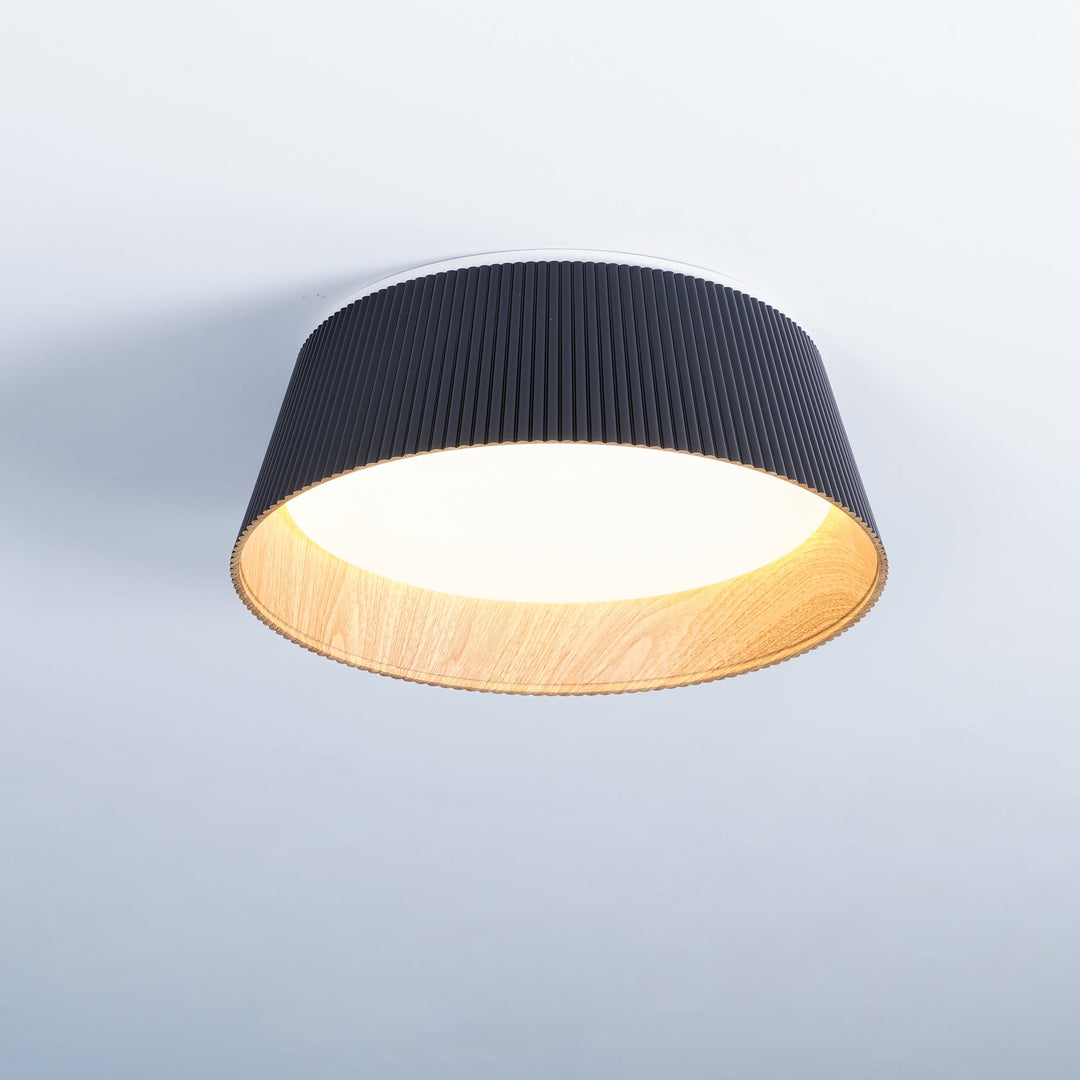 Nowoczesna Lampa Sufitowa z Żłobieniami