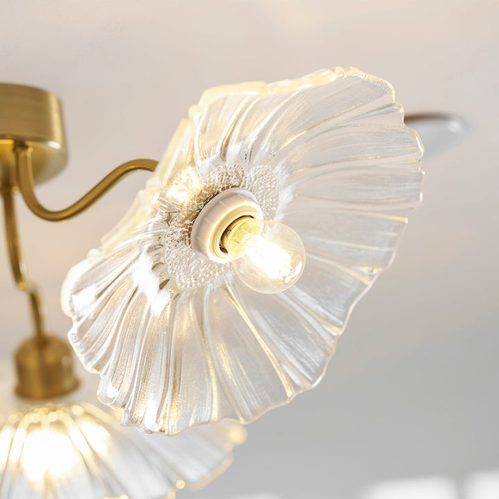 Lampa sufitowa z szkła w kształcie liścia lotosu