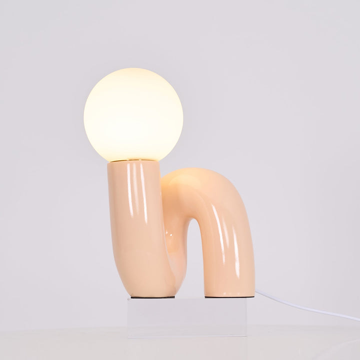 Zabawna Lampa Stołowa w Kształcie N