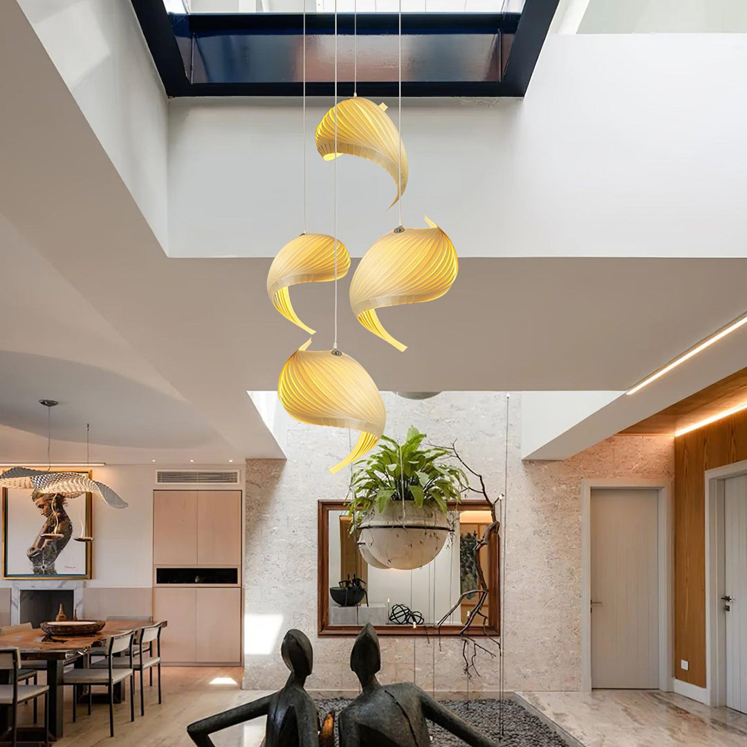 Lampa wisząca z muszli nautilusa