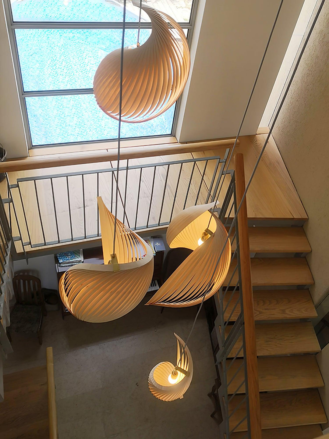 Lampa wisząca z muszli nautilusa