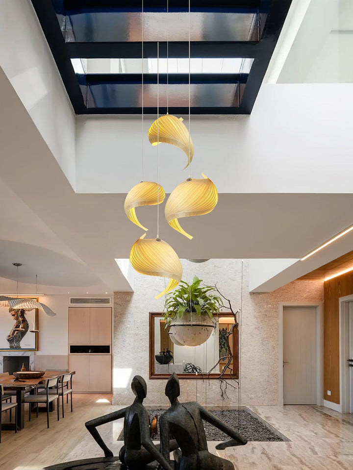 Lampa wisząca z muszli nautilusa