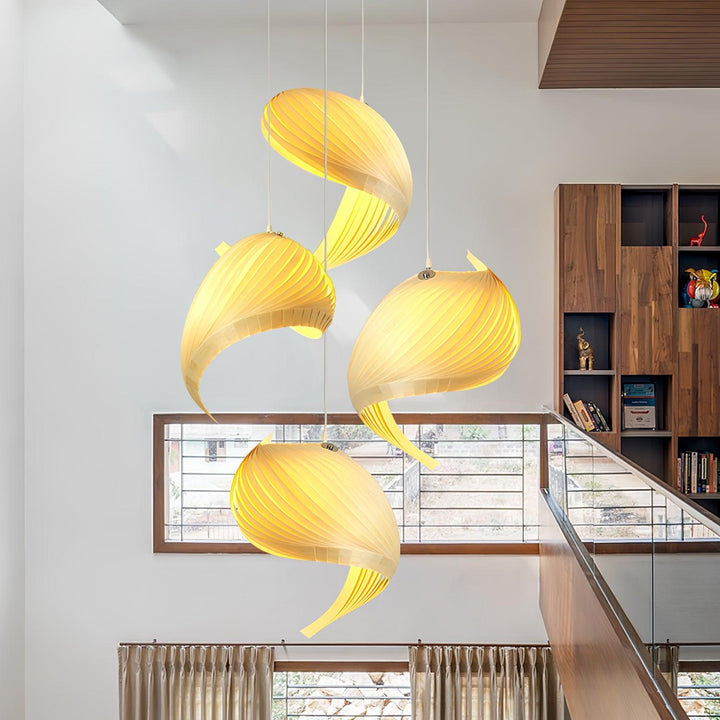 Lampa wisząca z muszli nautilusa