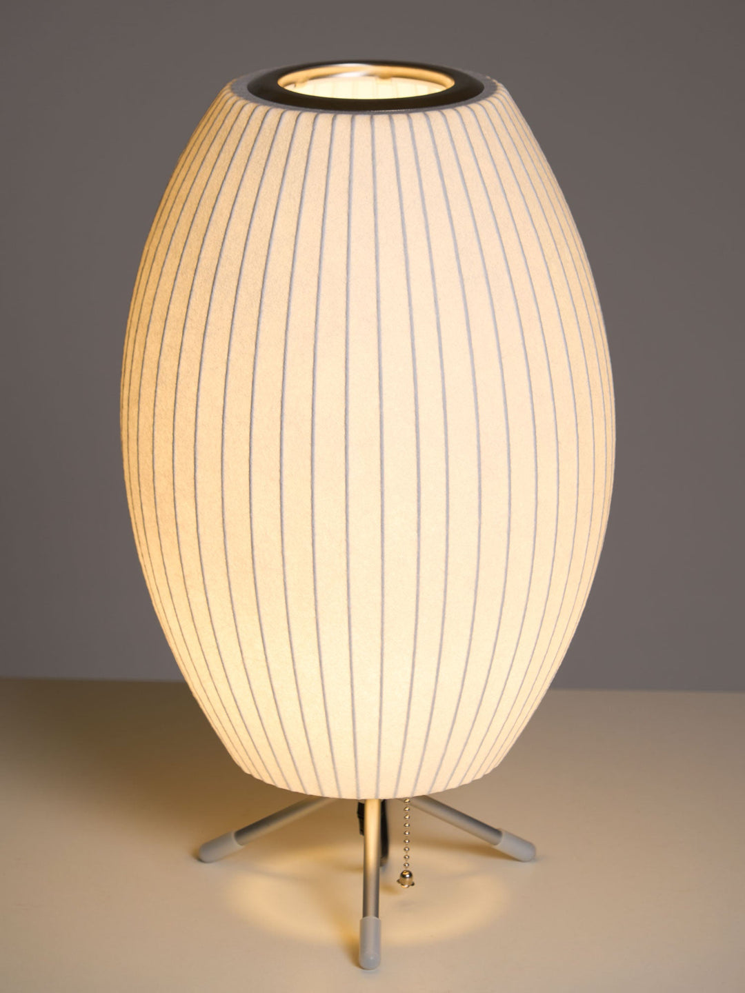 Lampa stołowa z bąbelkami na statywie