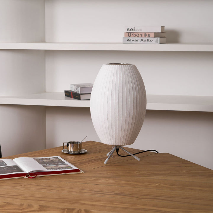 Lampa stołowa z bąbelkami na statywie