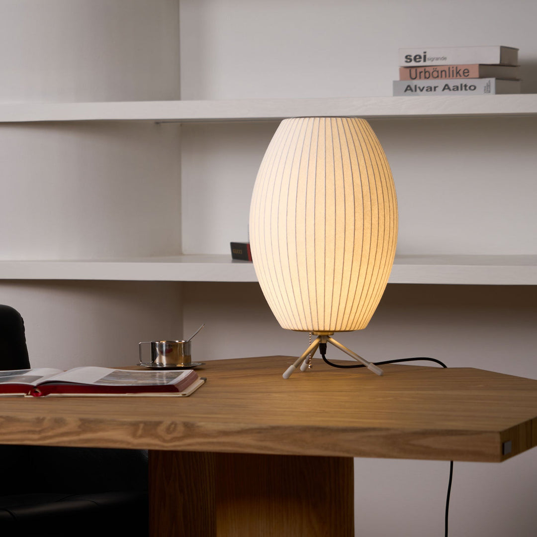 Lampa stołowa z bąbelkami na statywie