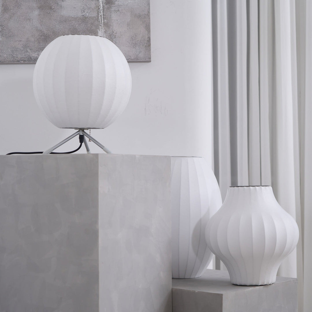 Lampa stołowa z bąbelkami na statywie