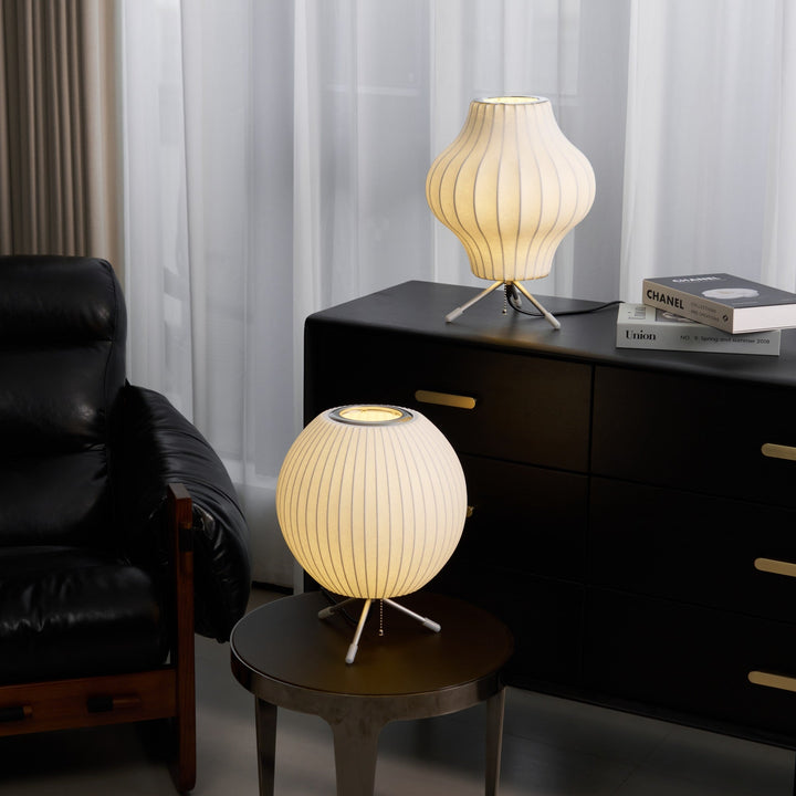 Lampa stołowa z bąbelkami na statywie