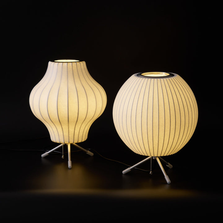 Lampa stołowa z bąbelkami na statywie