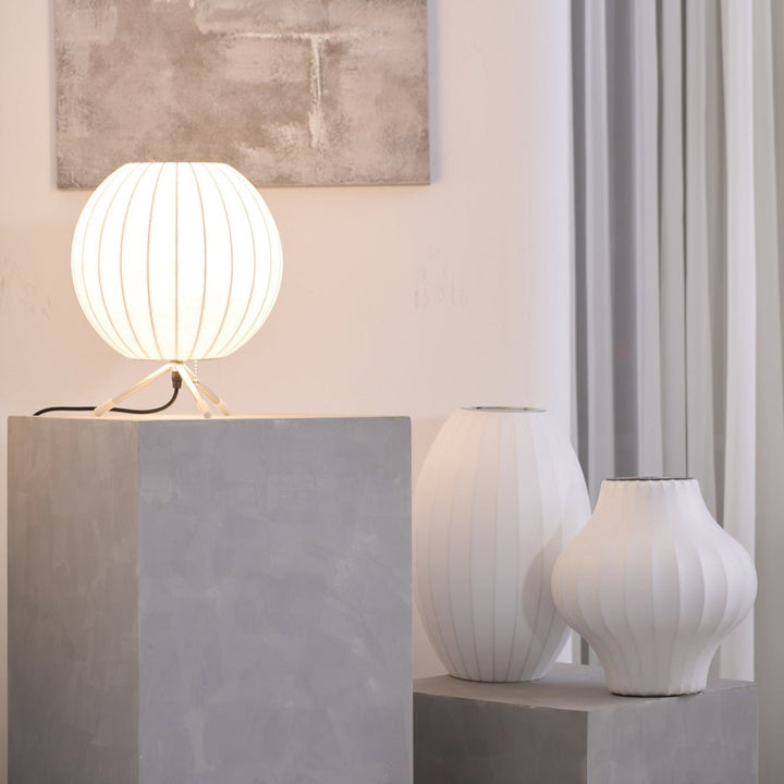 Lampa stołowa z bąbelkami na statywie