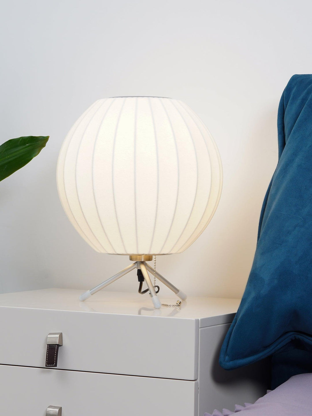 Lampa stołowa z bąbelkami na statywie