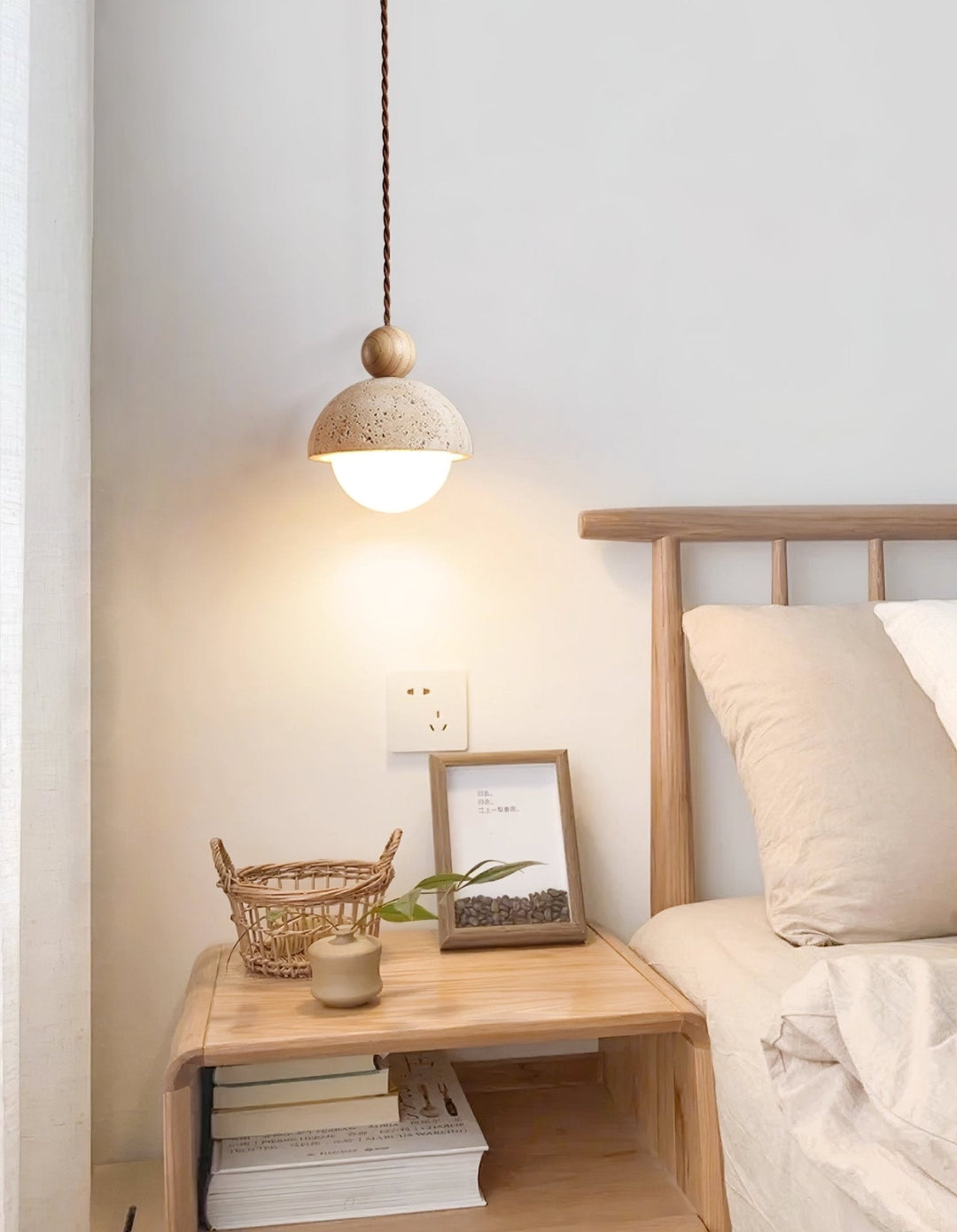 Lampa wisząca Niva z trawertynu