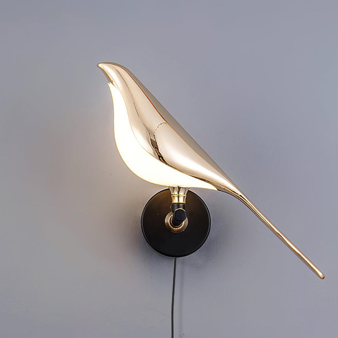 Lampa ścienna Nomi z wtyczką