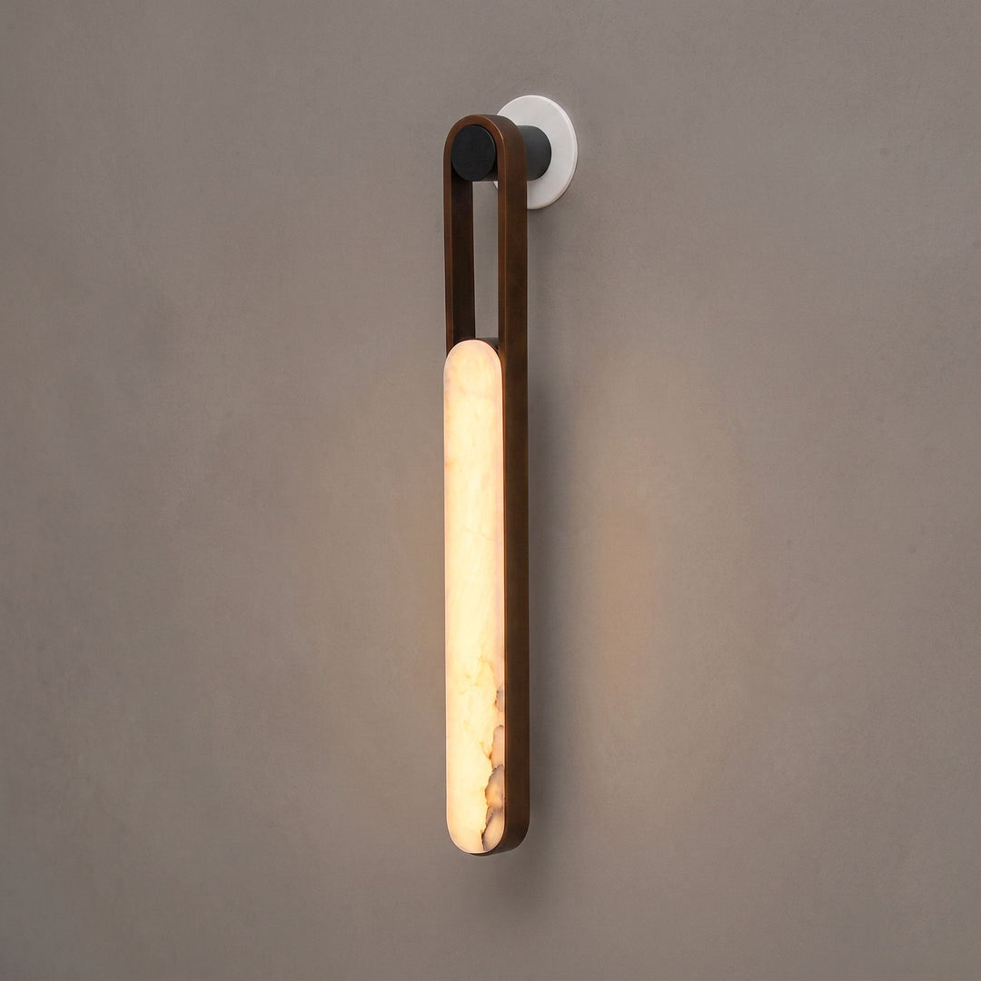Lampa ścienna Norix z alabastrową ramą