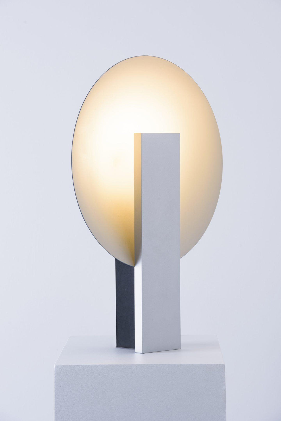 Lampa stołowa Orbe