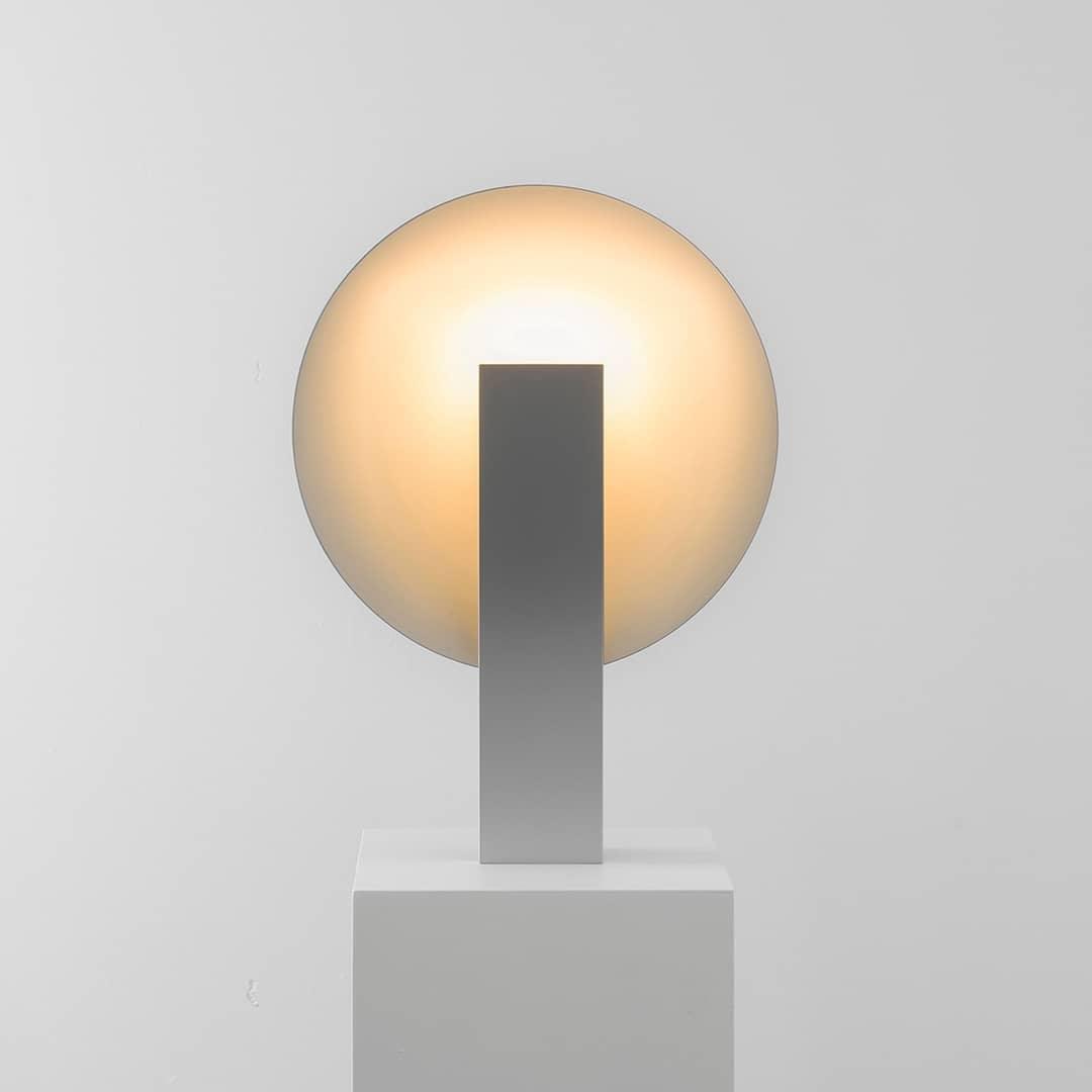 Lampa stołowa Orbe