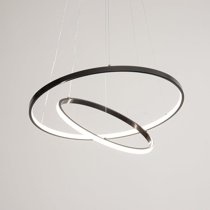 Żyrandol z pierścieniami Orrery