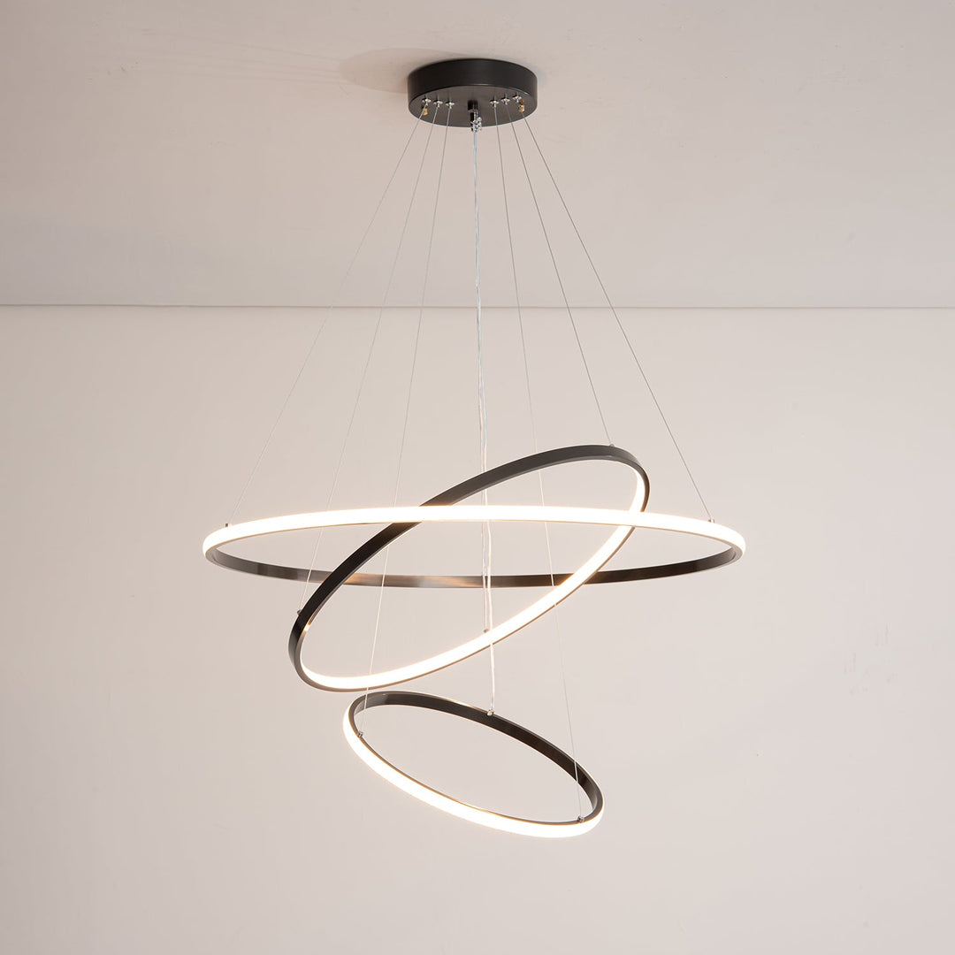 Żyrandol z pierścieniami Orrery