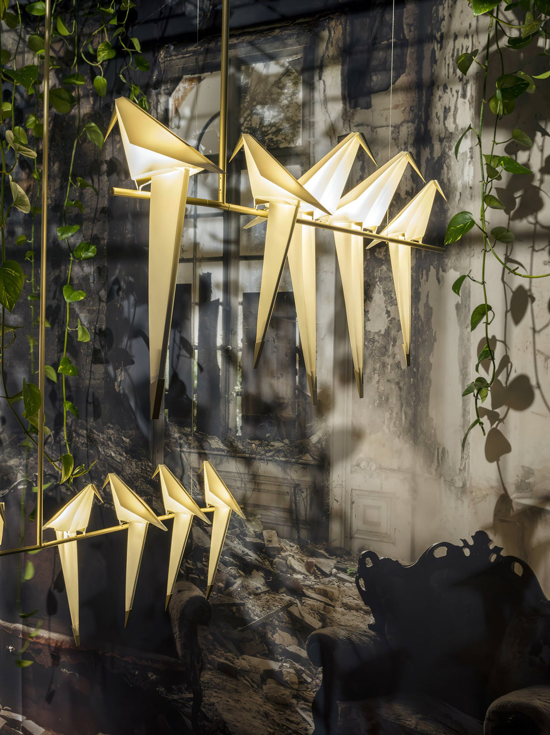 Lampa wisząca LED z ptakami origami
