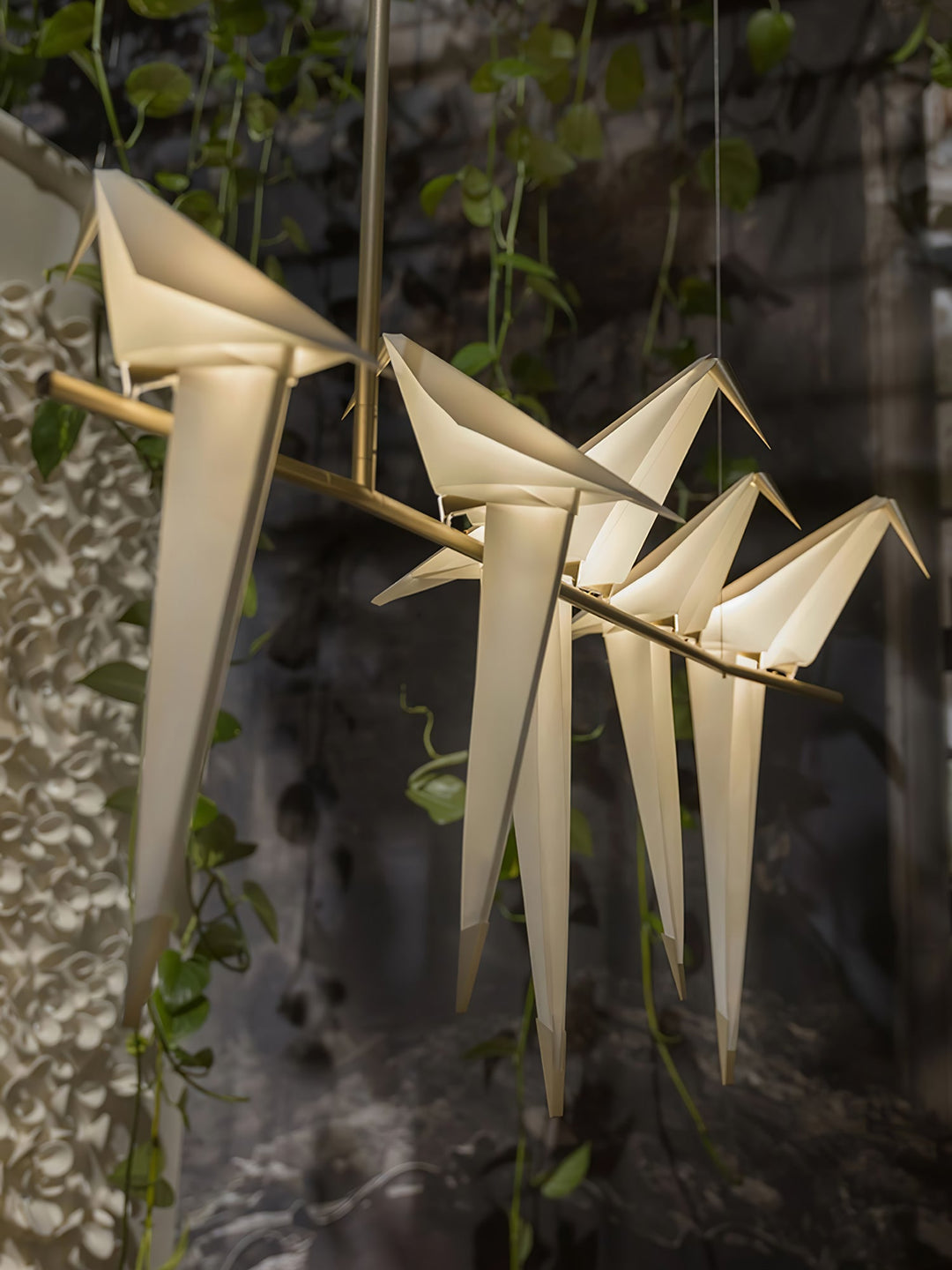 Lampa wisząca LED z ptakami origami