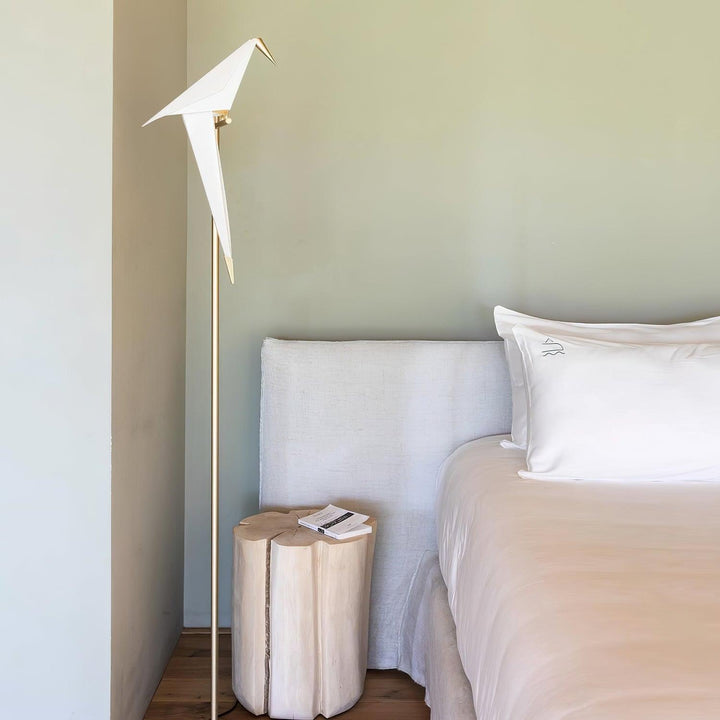 Lampa Podłogowa w Kształcie Żurawia Papierowego