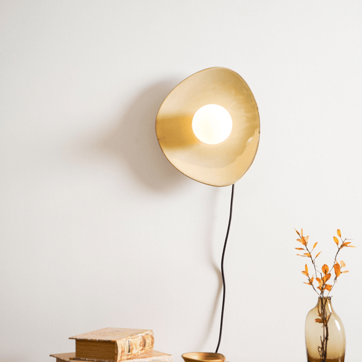 Lampa Ścienna Pebble Disc z wtyczką