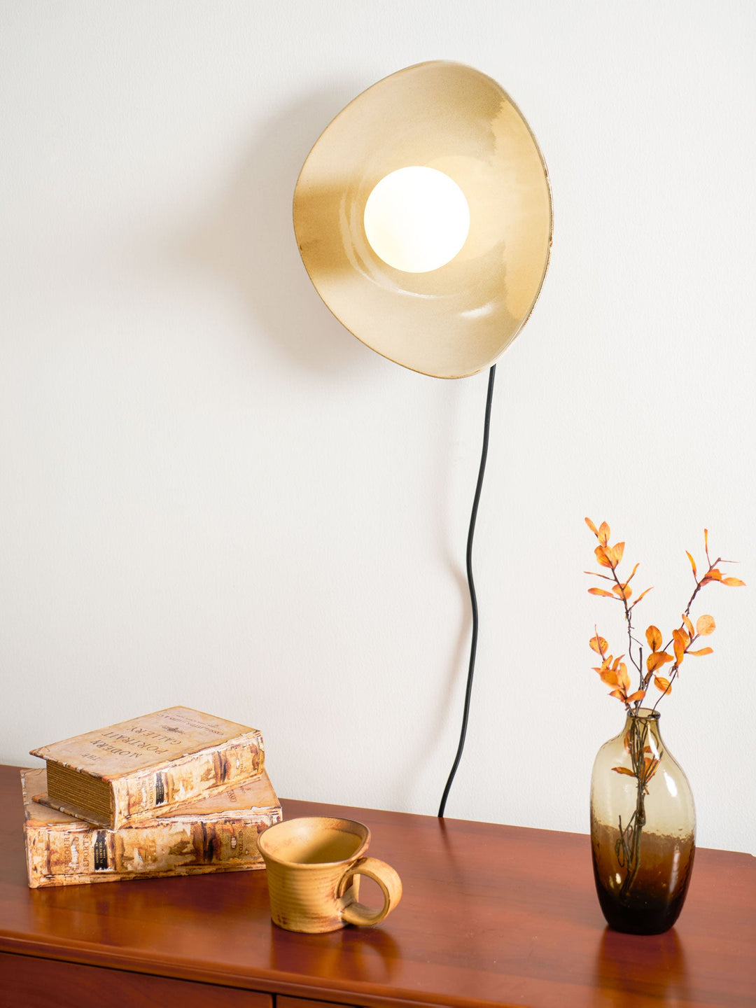 Lampa Ścienna Pebble Disc z wtyczką