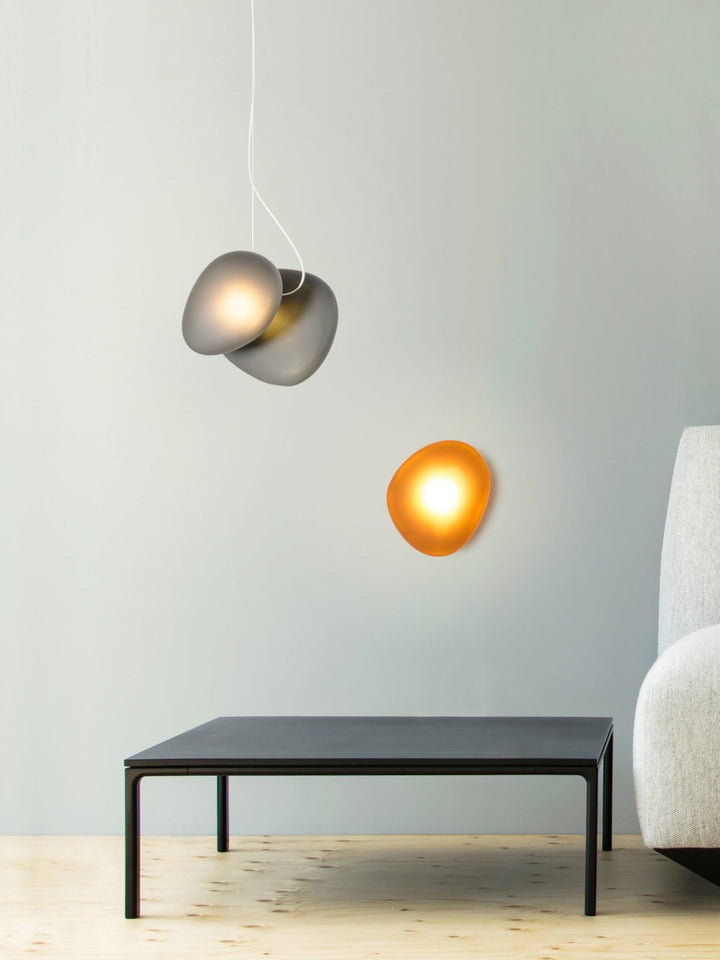 Lampa wisząca z matowego szkła